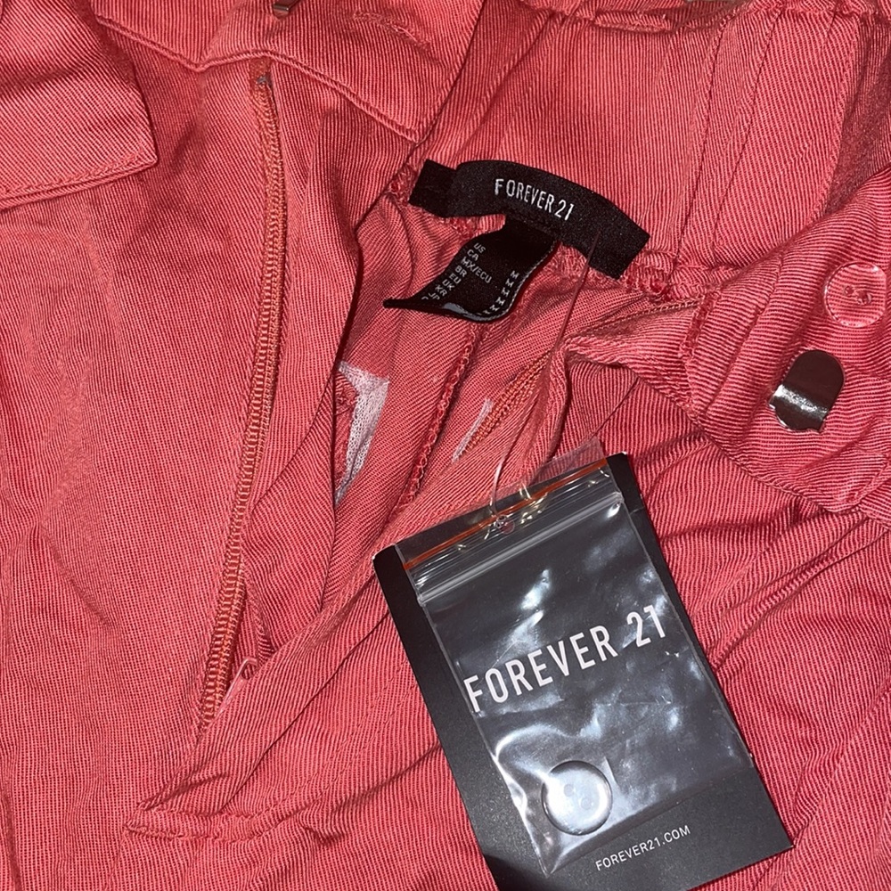Forever21 - Picture 2 of 3